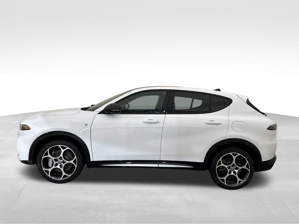 Used 2024 Alfa Romeo Tonale Ti AWD/4WD image 2
