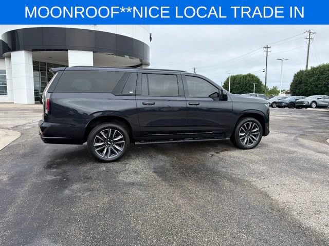 Used 2023 Cadillac Escalade ESV Sport AWD/4WD image 14