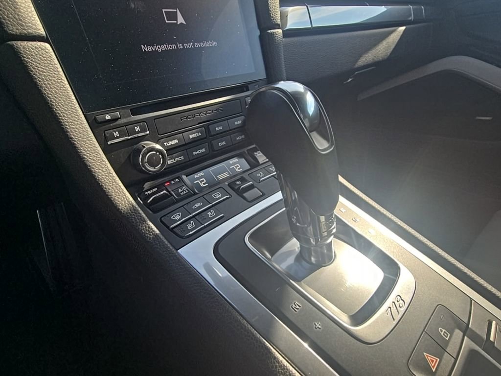 Used 2022 Porsche 718 Boxster S w/ Premium Package image 38