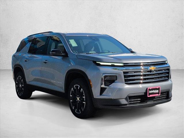 New 2026 Chevrolet Traverse LT w/ Sun and Wheel Package FWD image 7