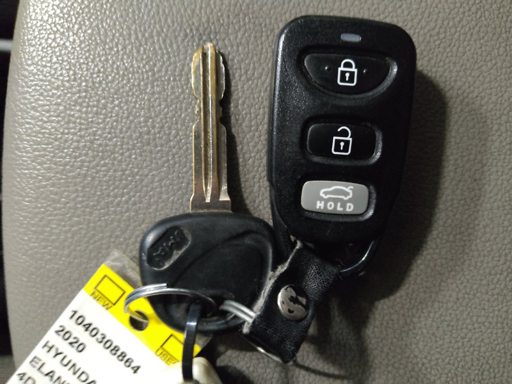 Used 2020 Hyundai Elantra SEL FWD image 32