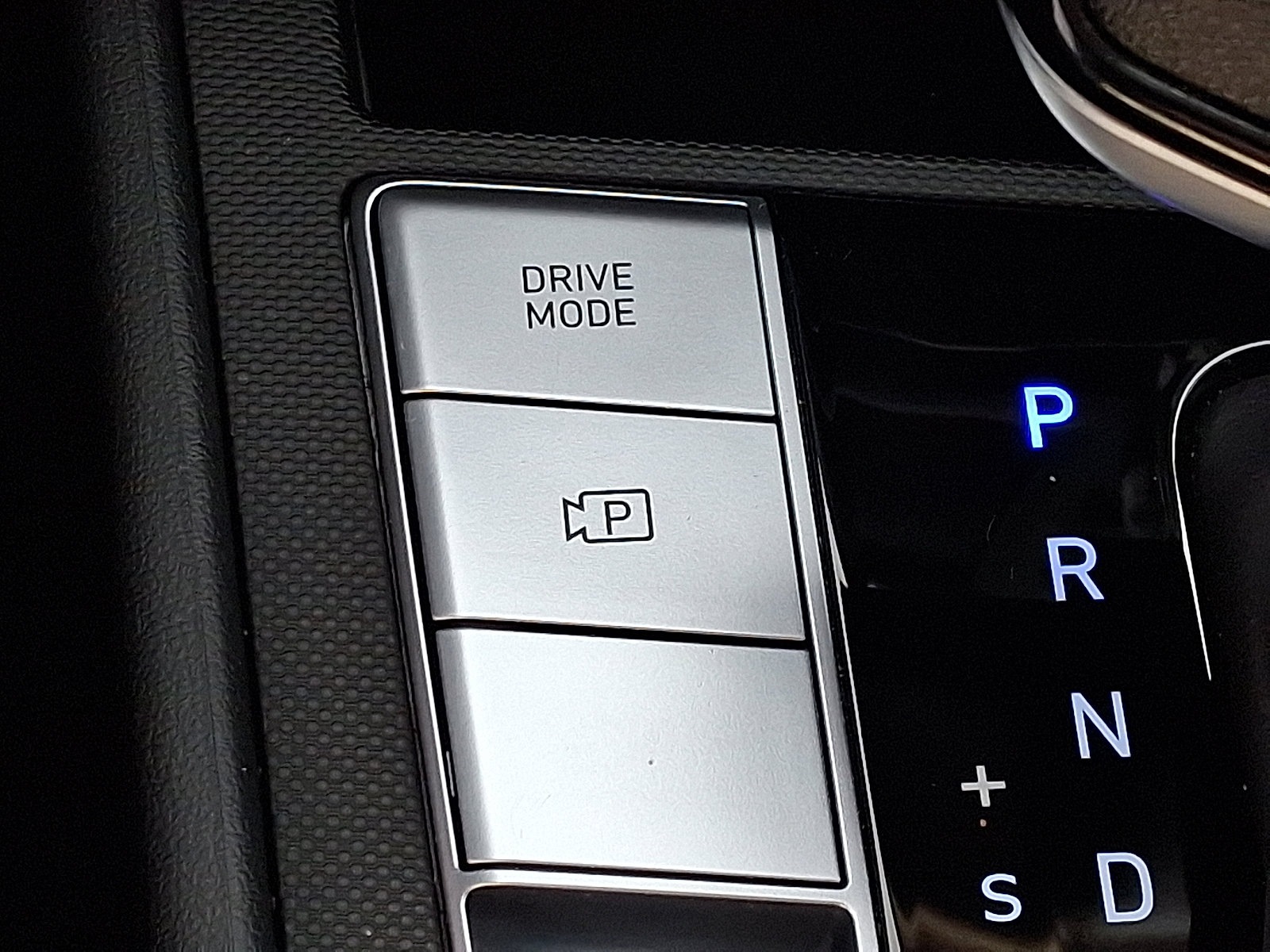 Used 2023 Hyundai Elantra Blue w/ Preferred Accessory Package image 25