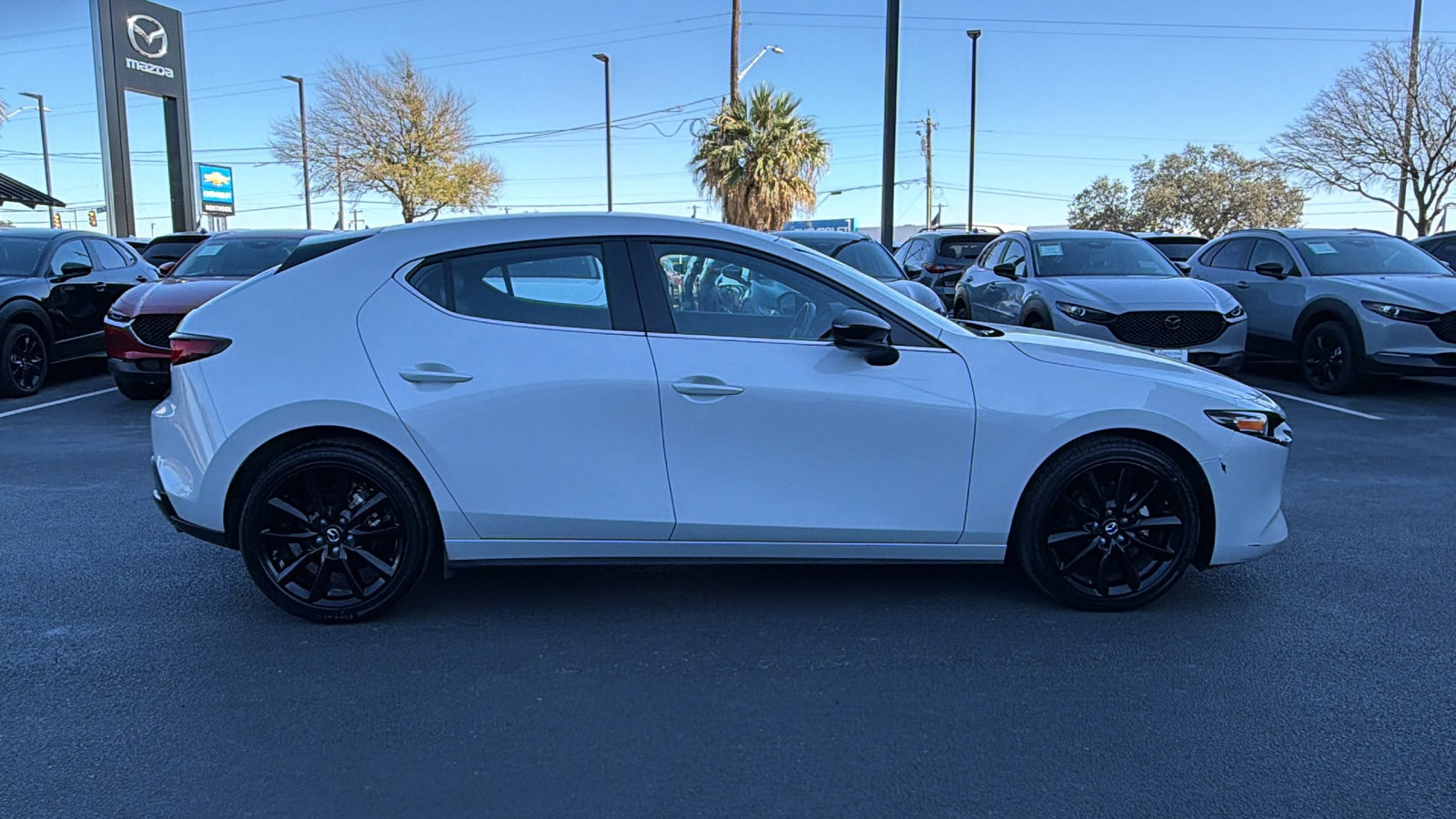 Certified 2025 MAZDA MAZDA3 s Sport image 9