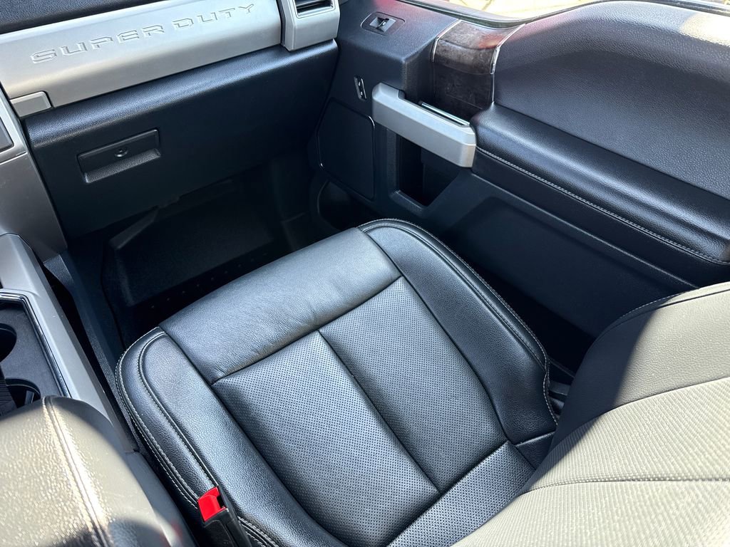 Used 2022 Ford F450 Lariat w/ Lariat Ultimate Package AWD/4WD image 15