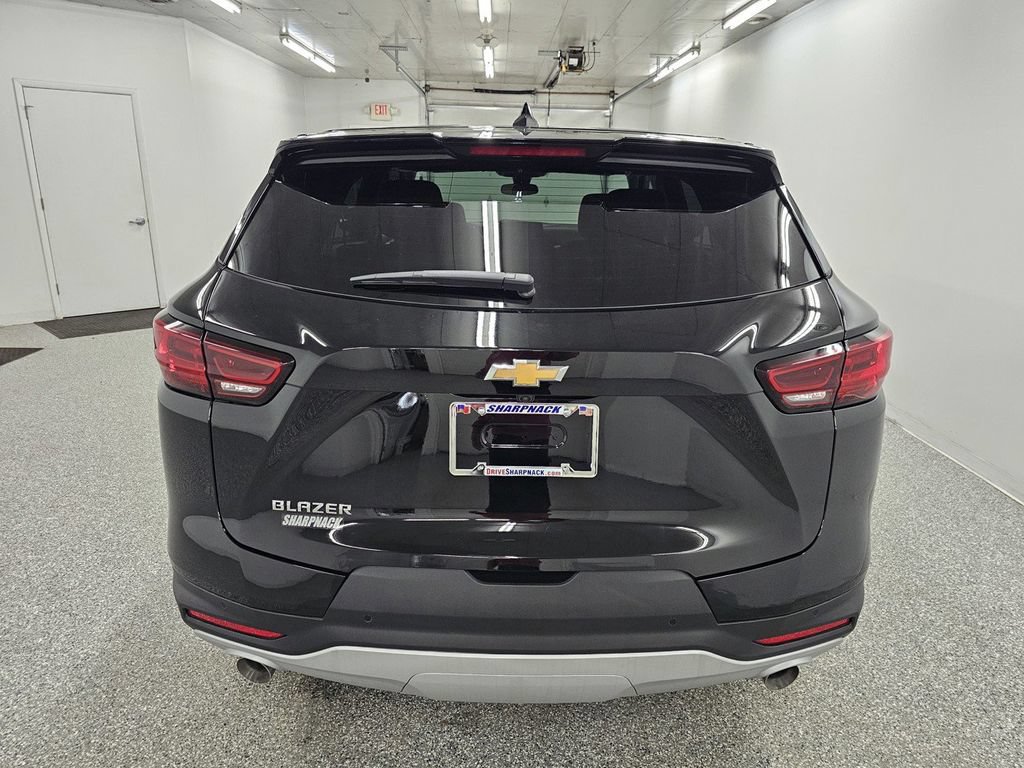 Used 2026 Chevrolet Blazer LT FWD image 6