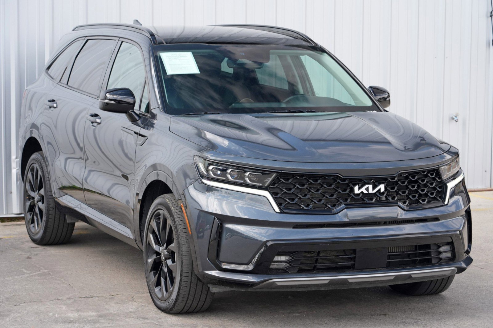 Used 2023 Kia Sorento SX image 52