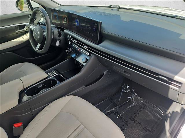 Used 2025 Hyundai Sonata SEL FWD image 19