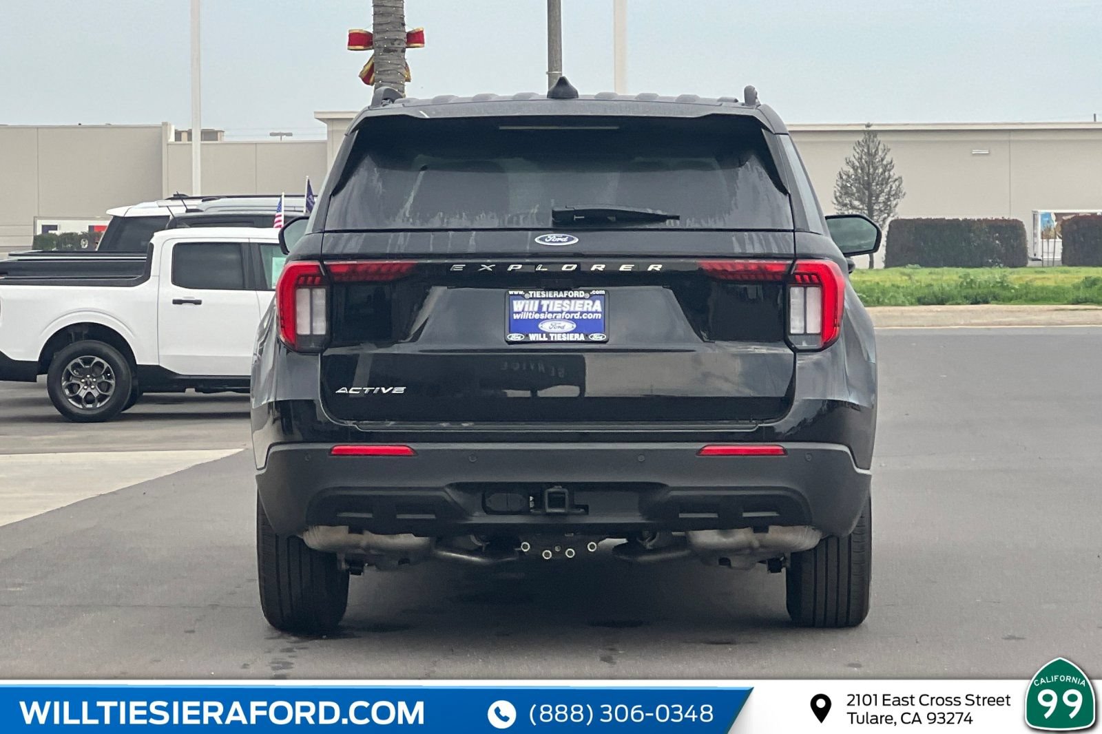 New 2026 Ford Explorer Active RWD image 8