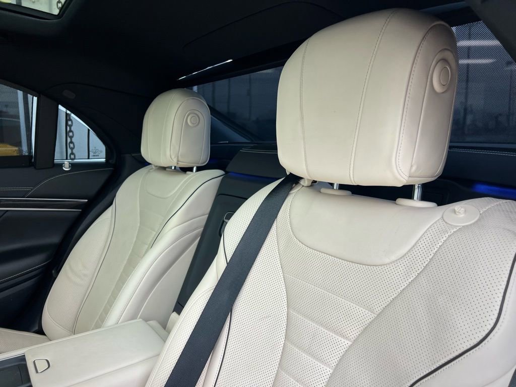 Used 2018 Mercedes-Benz S 560 Sedan image 22