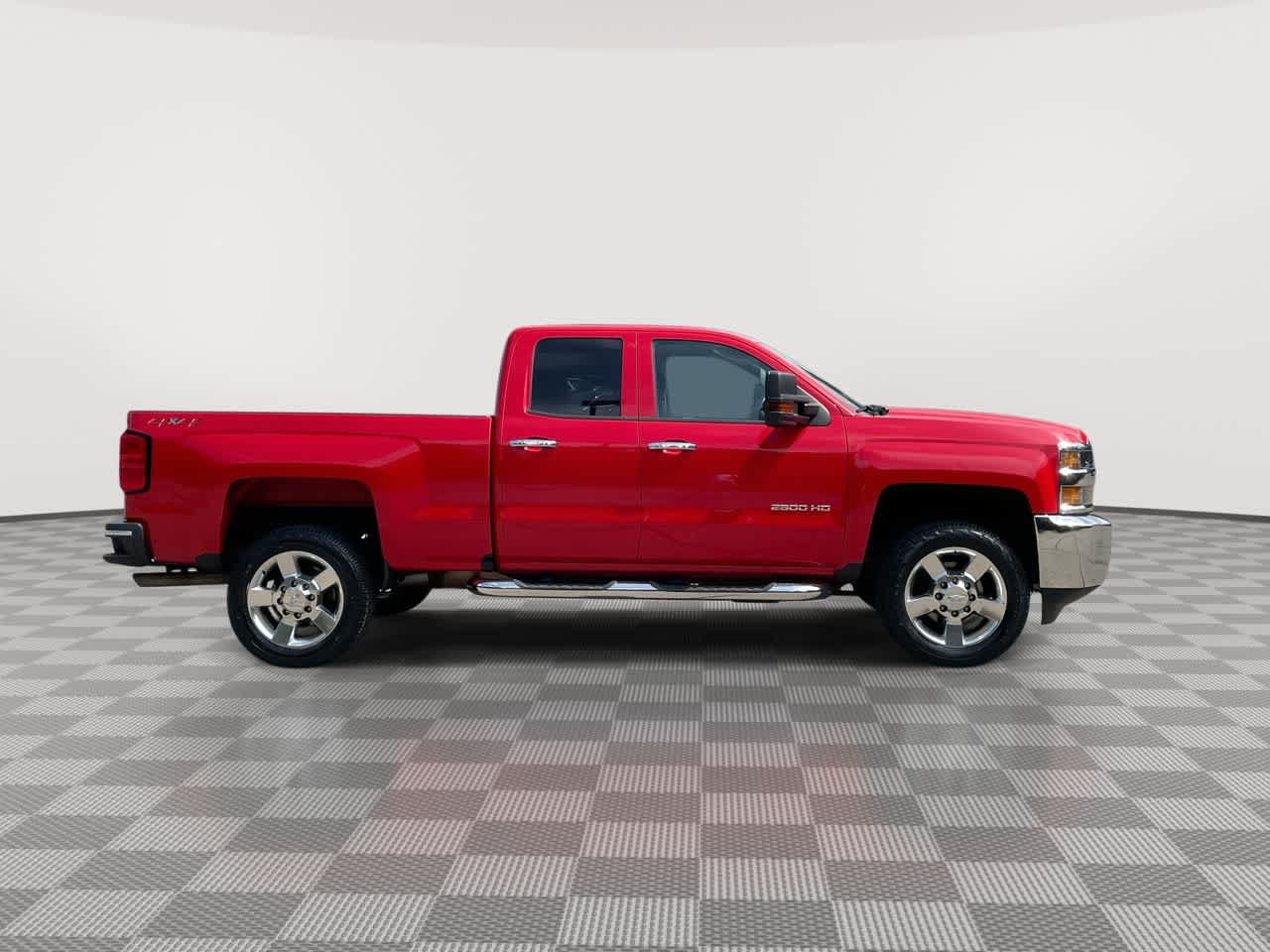 Used 2019 Chevrolet Silverado 2500 W/T w/ Snow Plow Prep Package AWD/4WD image 9