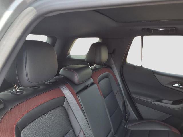 New 2026 Chevrolet Equinox RS w/ LPO, Floor Liner Package image 17