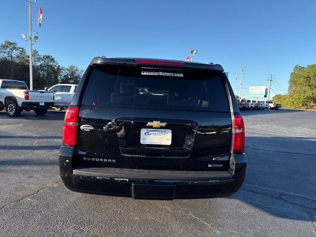 Used 2018 Chevrolet Suburban Premier image 4