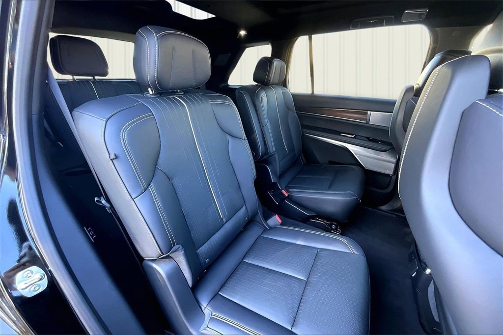 Used 2026 Cadillac Vistiq Sport image 20