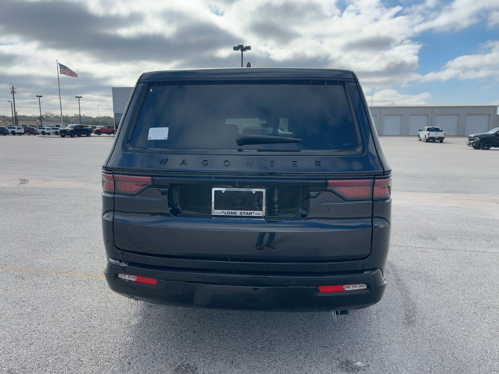 New 2025 Jeep Wagoneer L Series II w/ Convenience Group I AWD/4WD image 4