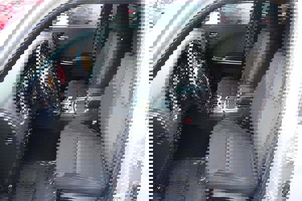 Used 2020 Dodge Charger SXT image 18