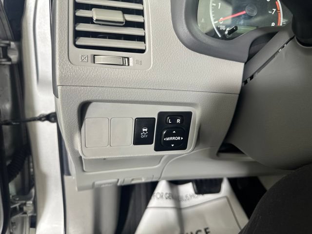 Used 2010 Toyota Corolla FWD image 17