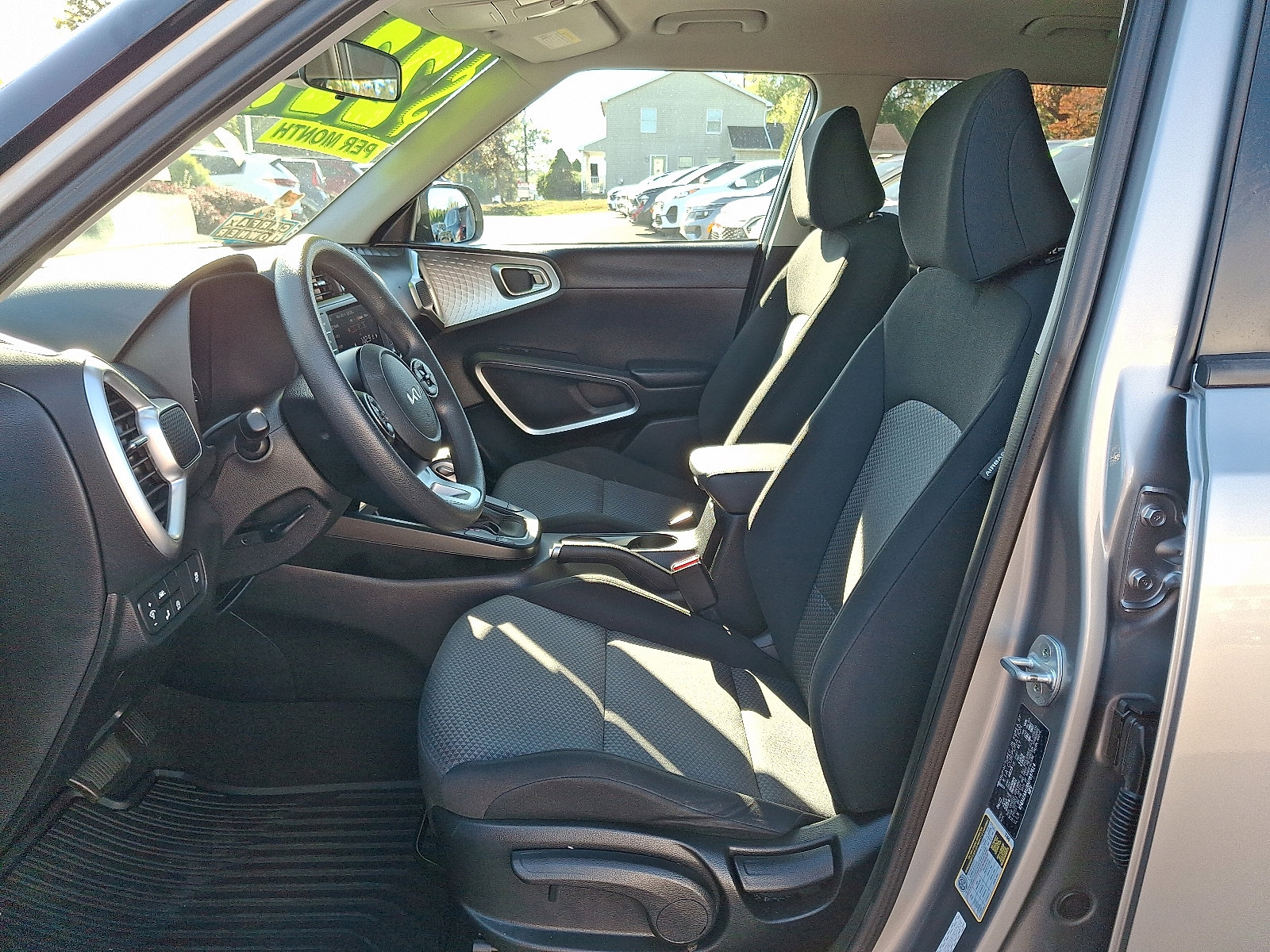 Certified 2022 Kia Soul LX w/ Technology Package image 13