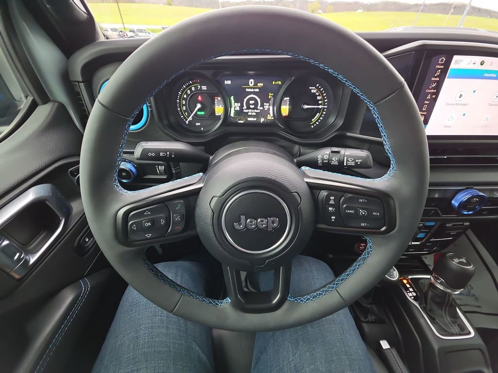 Used 2024 Jeep Wrangler Unlimited Rubicon 4xe image 14