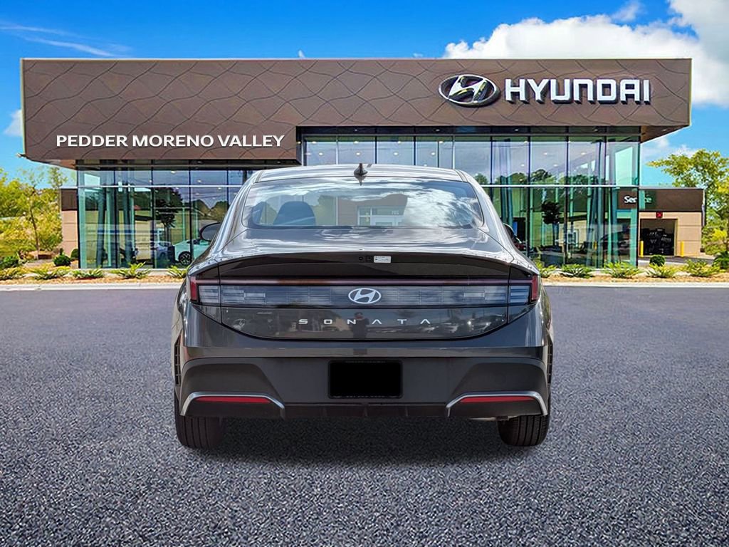 New 2025 Hyundai Sonata SE image 5