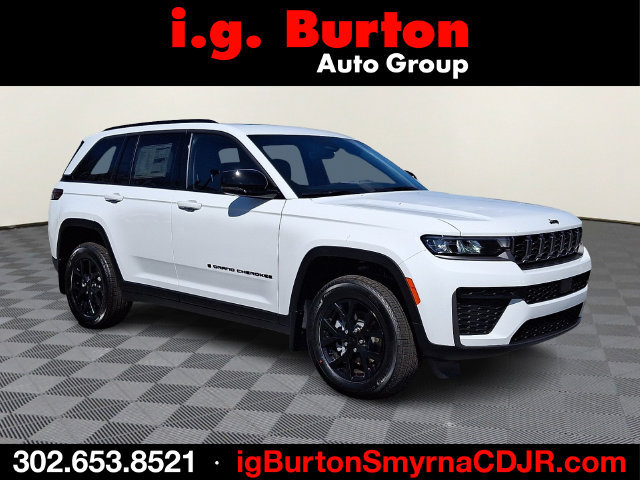 New 2026 Jeep Grand Cherokee Altitude AWD/4WD image 1