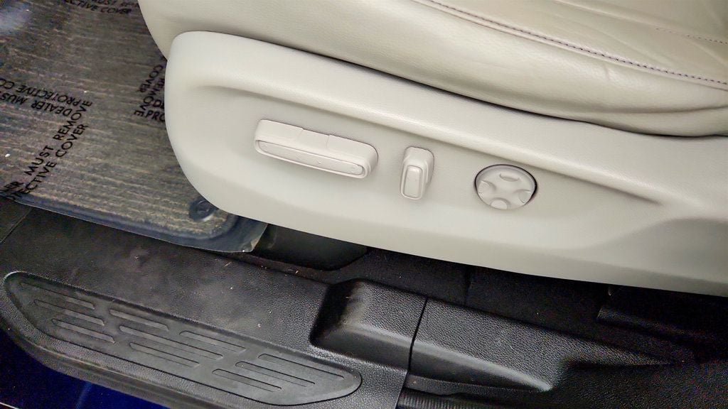Used 2022 Honda Odyssey Touring image 12