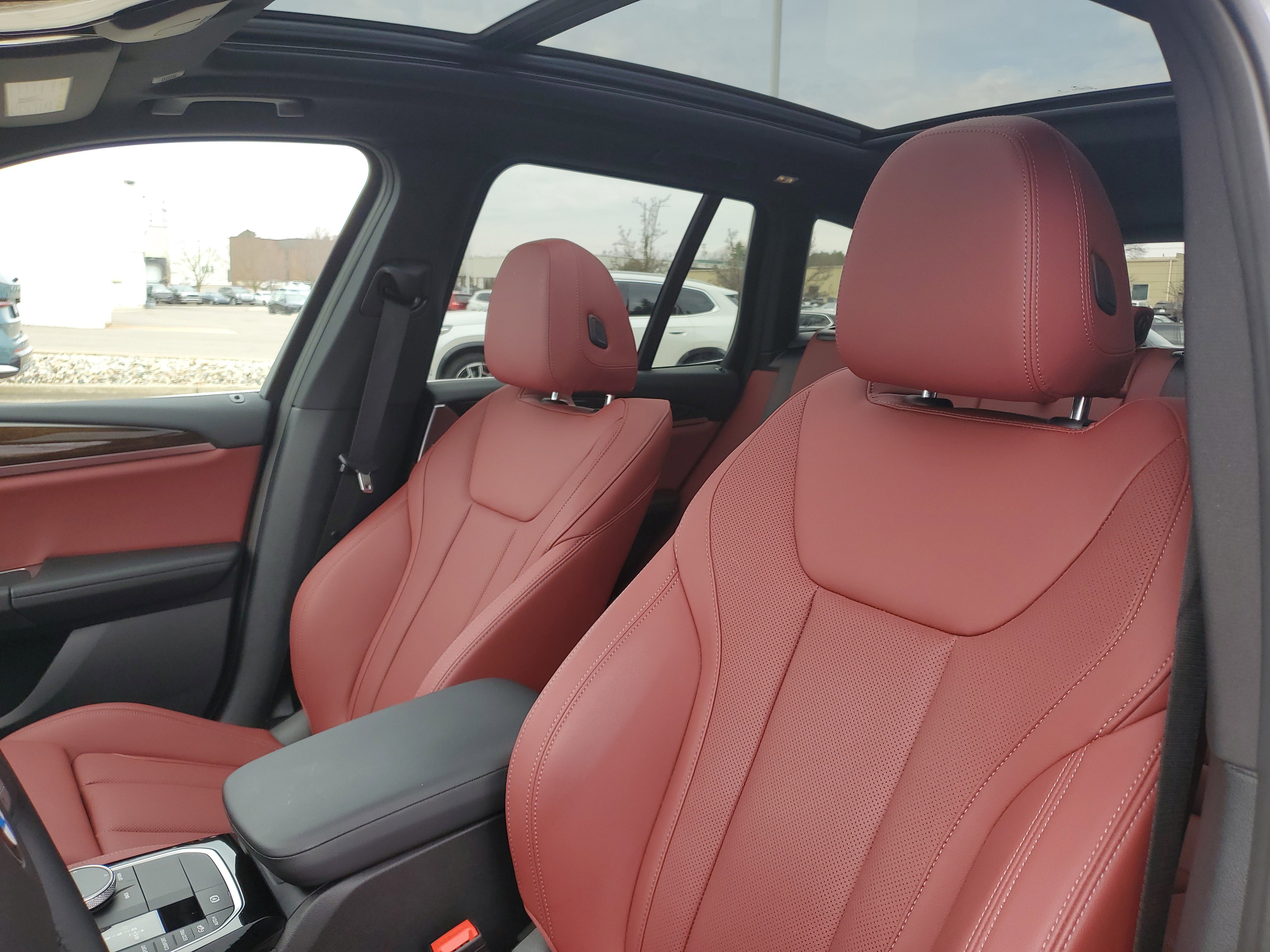 Certified 2024 BMW X3 xDrive30i w/ Premium Package image 7