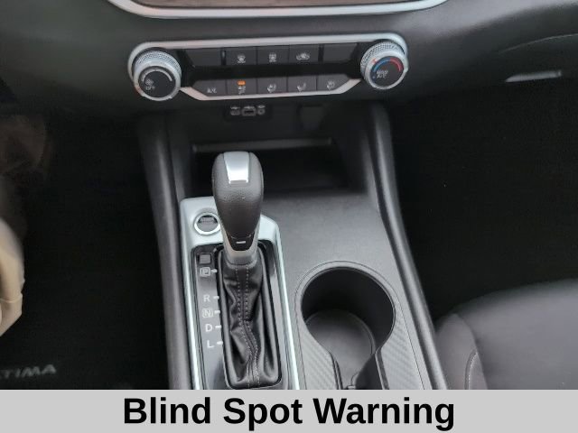 Used 2025 Nissan Altima 2.5 SV image 6