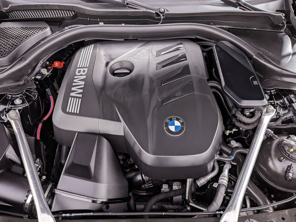 Used 2026 BMW 530i xDrive w/ M Sport Package AWD/4WD image 48