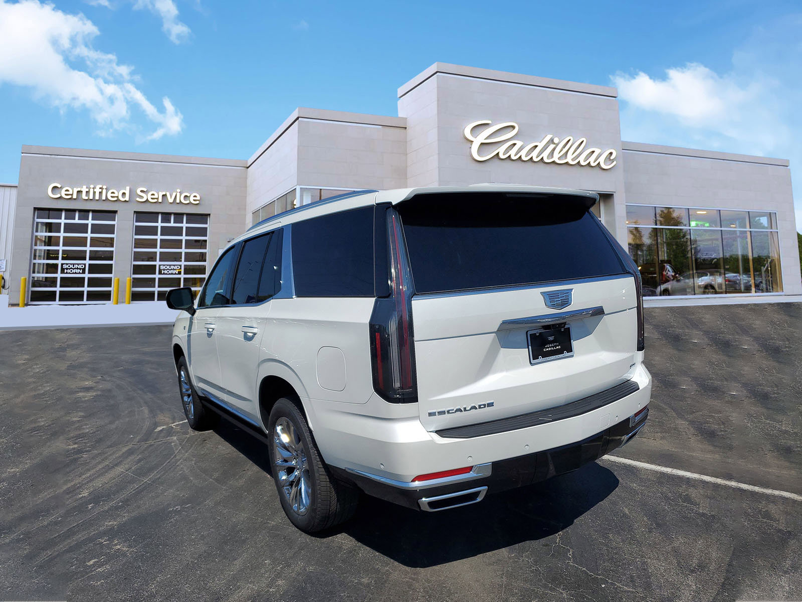 New 2025 Cadillac Escalade Premium Luxury w/ LPO, Radiant Package image 2