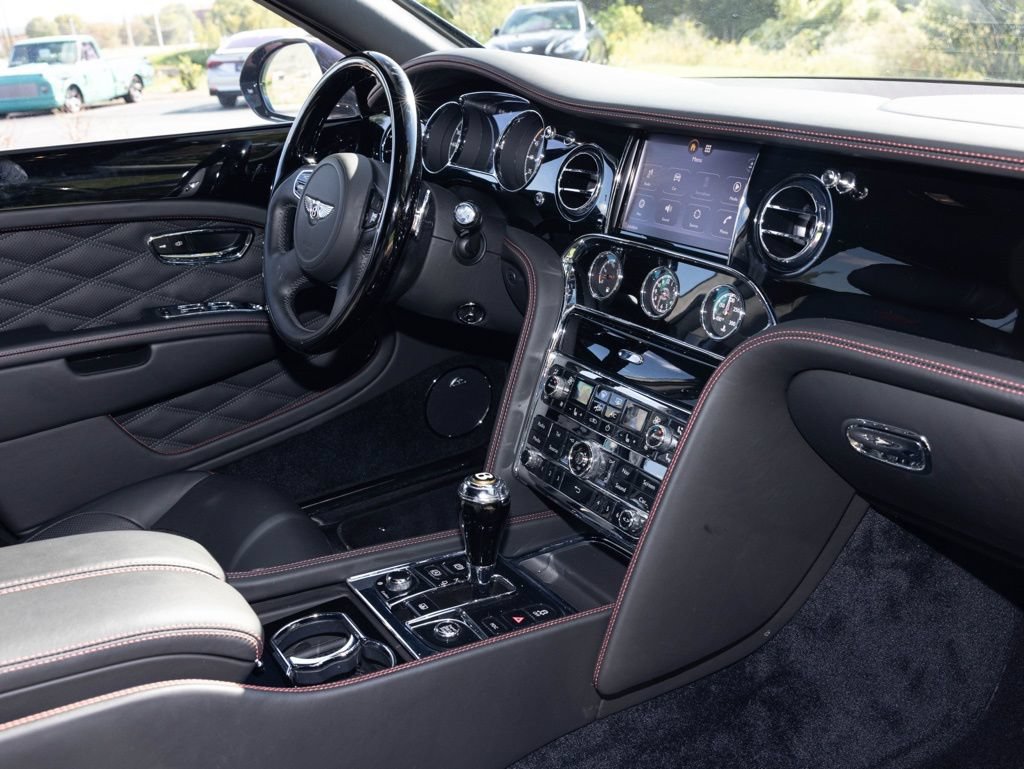 Used 2019 Bentley Mulsanne RWD image 58