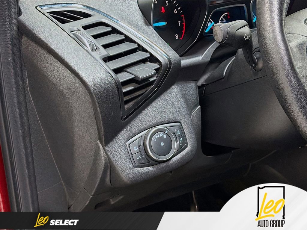 Used 2019 Ford Escape Titanium AWD/4WD image 10