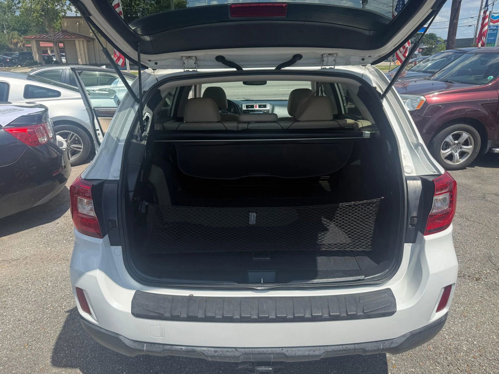 Used 2016 Subaru Outback 2.5i Limited AWD/4WD image 8