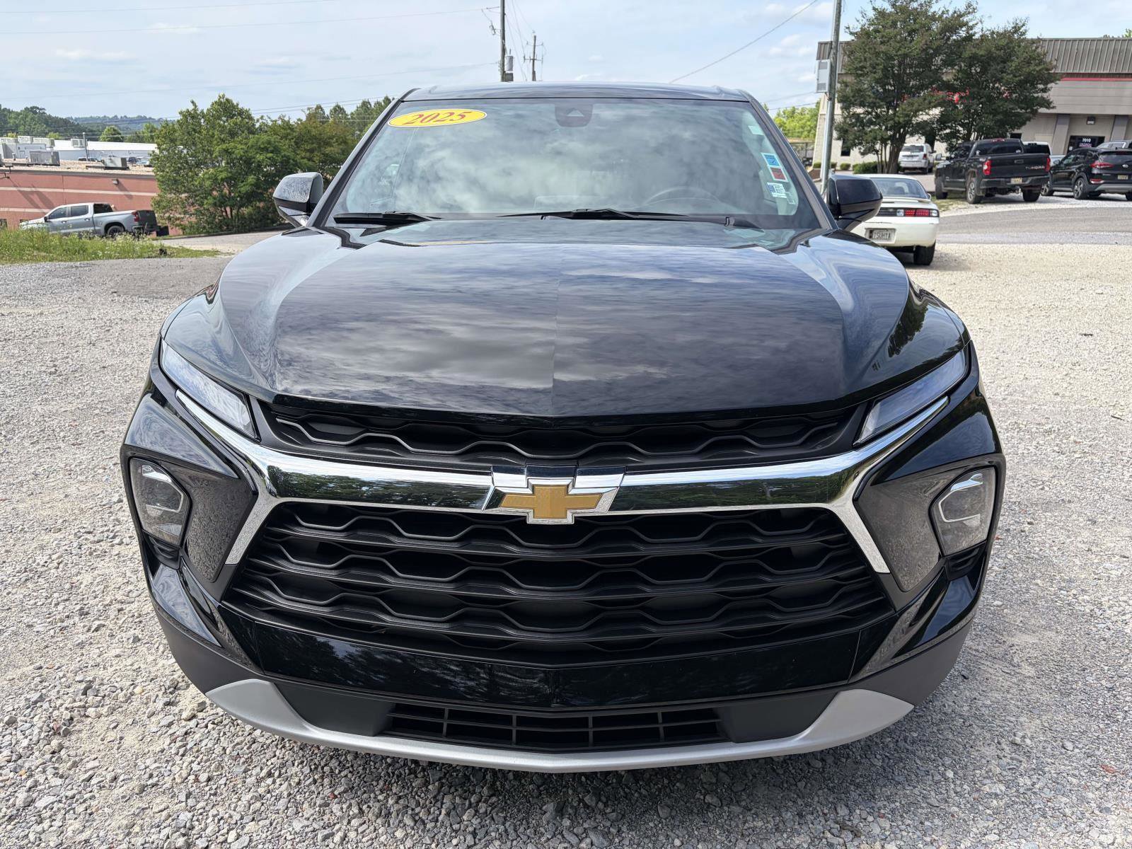 Used 2025 Chevrolet Blazer LT FWD image 27
