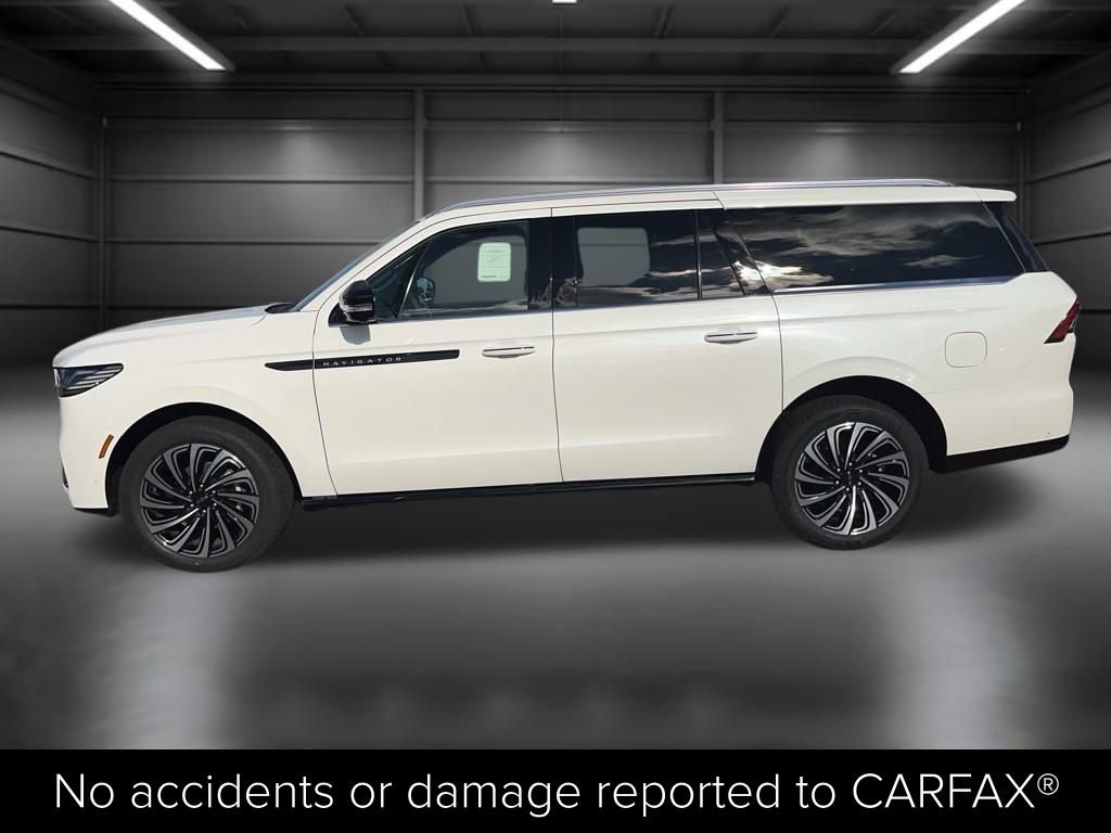 New 2025 Lincoln Navigator L Black Label image 2