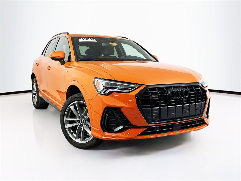 Certified 2025 Audi Q3 2.0T Premium w/ Convenience Package image 1
