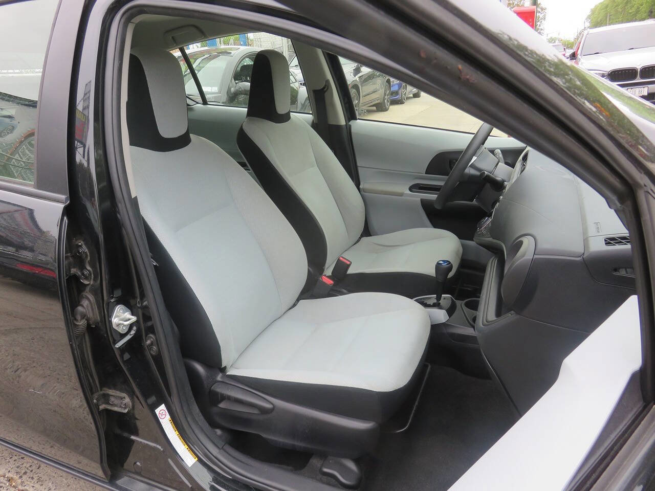 Used 2014 Toyota Prius C One FWD image 11