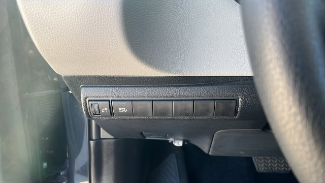 Used 2025 Toyota Corolla LE FWD image 8