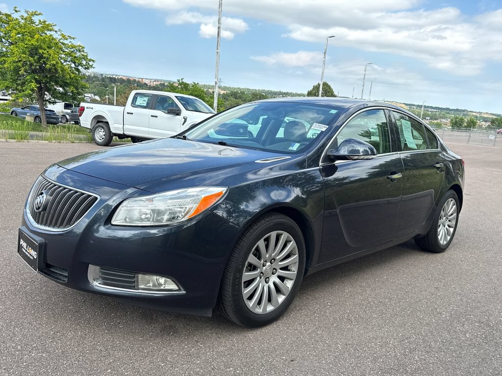 Used 2013 Buick Regal Premium FWD image 4