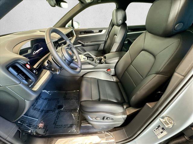 Used 2026 Porsche Cayenne AWD/4WD image 5