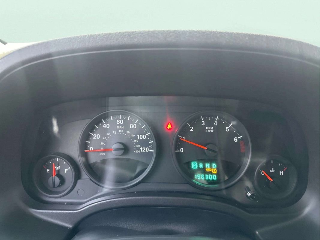 Used 2013 Jeep Patriot Sport w/ Tire & Wheel Group image 23