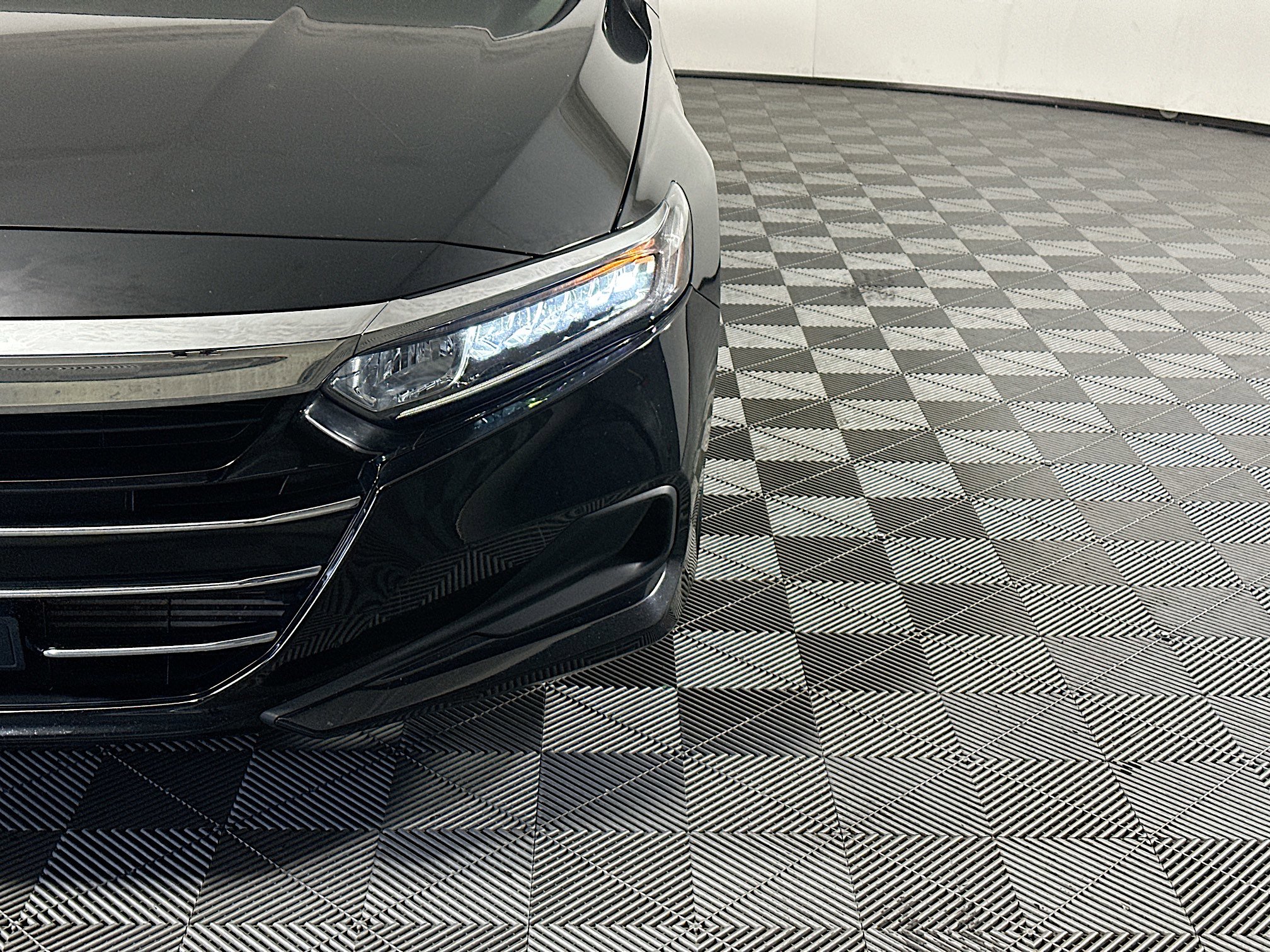 Used 2021 Honda Accord LX image 9