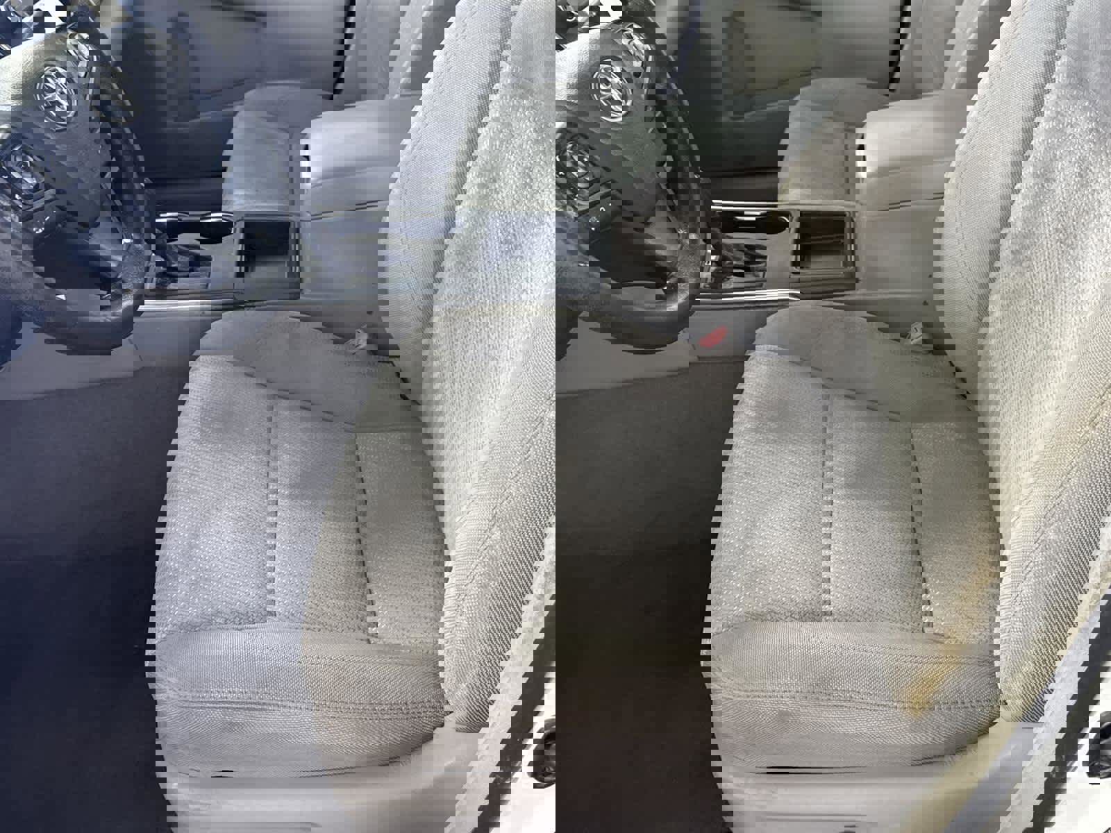 Used 2016 Toyota Camry LE image 11