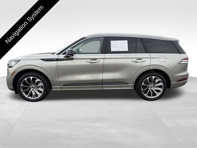 Used 2023 Lincoln Aviator Grand Touring w/ Elements Package Plus image 3
