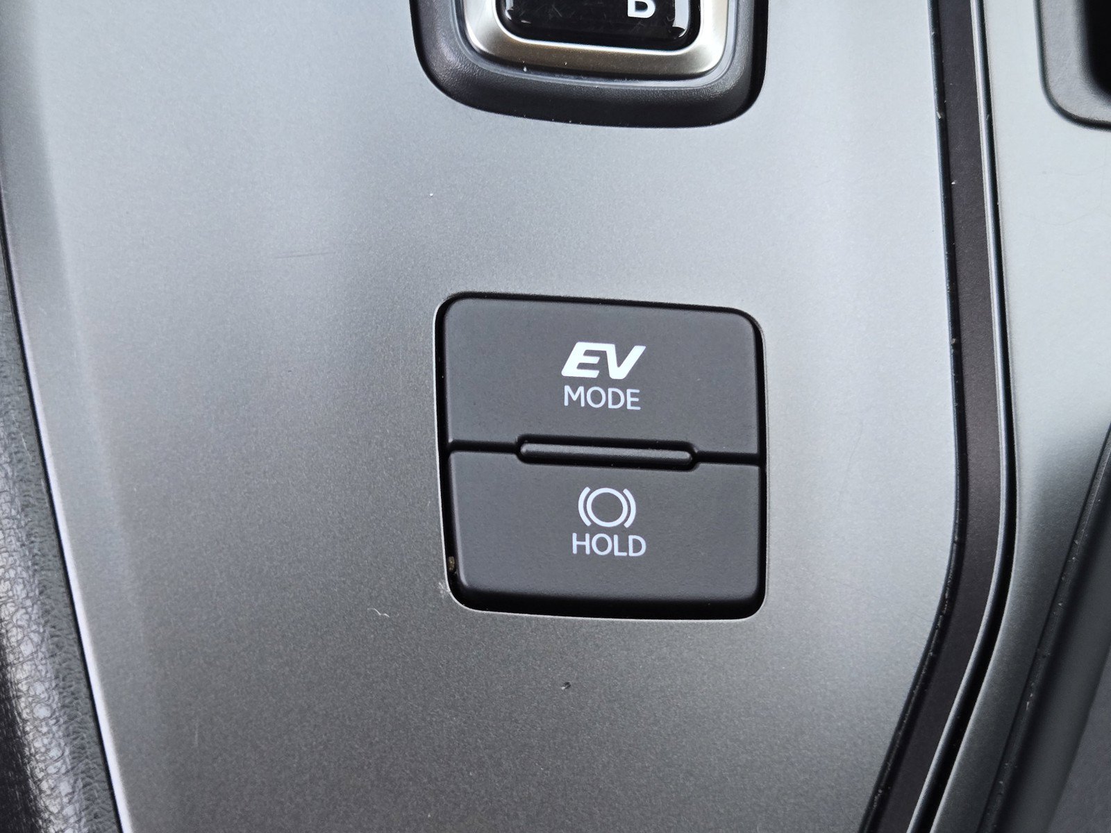 Used 2025 Lexus UX 300h FWD image 21
