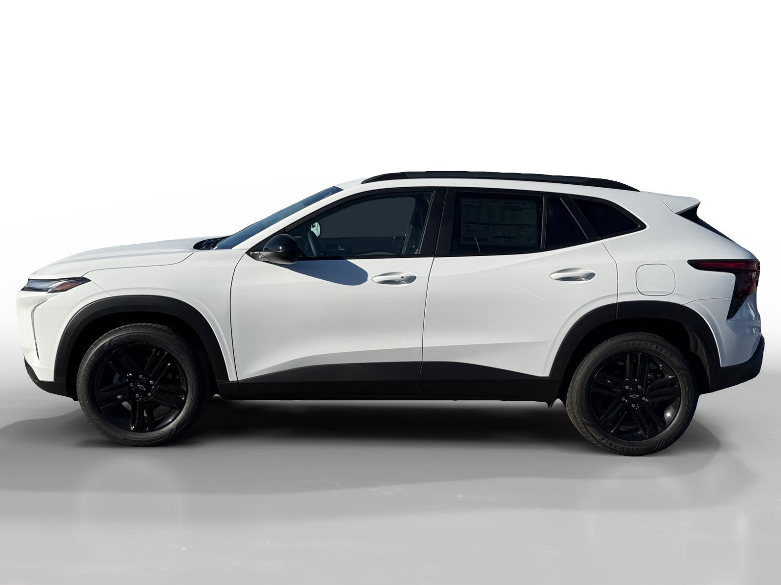 New 2026 Chevrolet Trax ACTIV w/ Sunroof Package FWD image 2