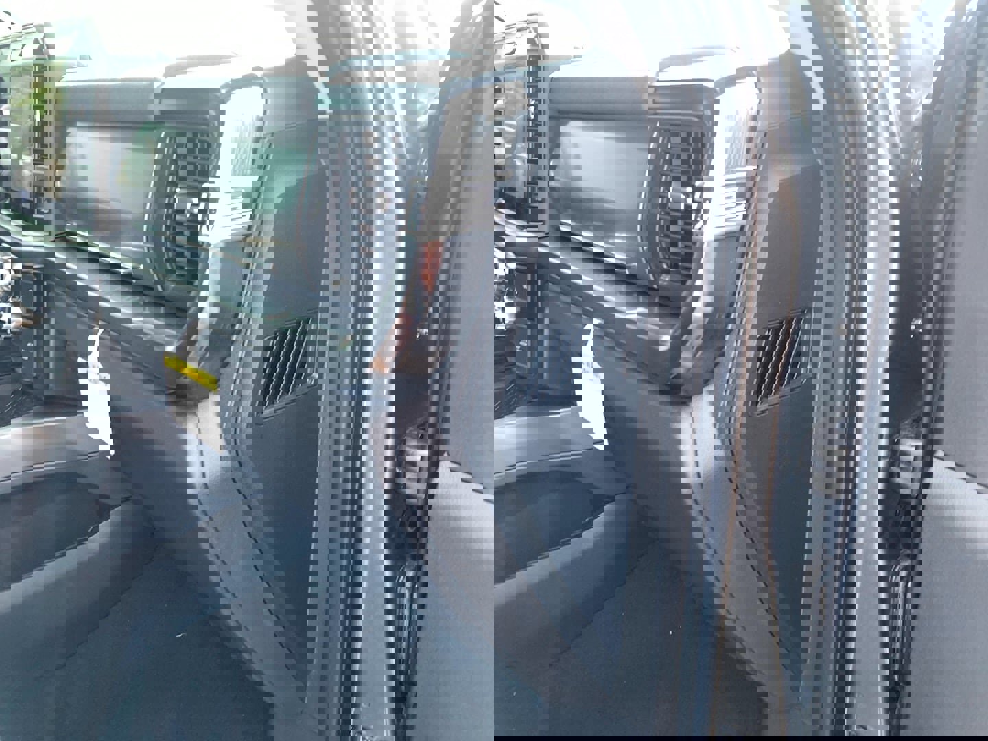 New 2025 Ford F450 Lariat image 18