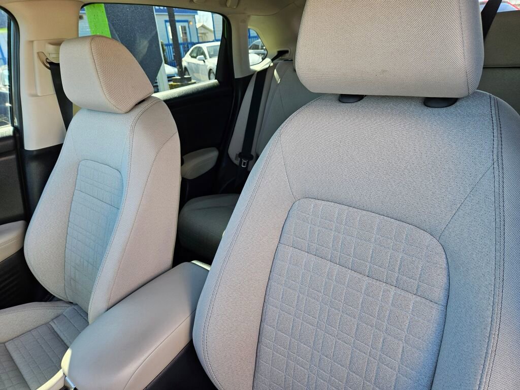 Used 2023 Honda HR-V LX image 15