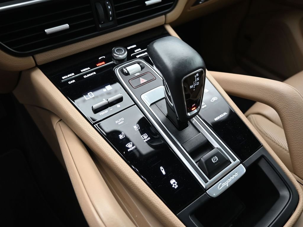 Used 2022 Porsche Cayenne E-Hybrid Coupe image 15