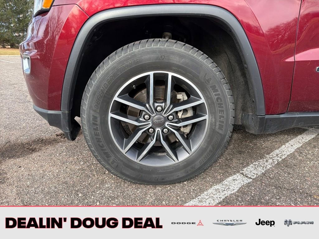 Used 2019 Jeep Grand Cherokee Limited w/ Trailer Tow Group IV AWD/4WD image 15