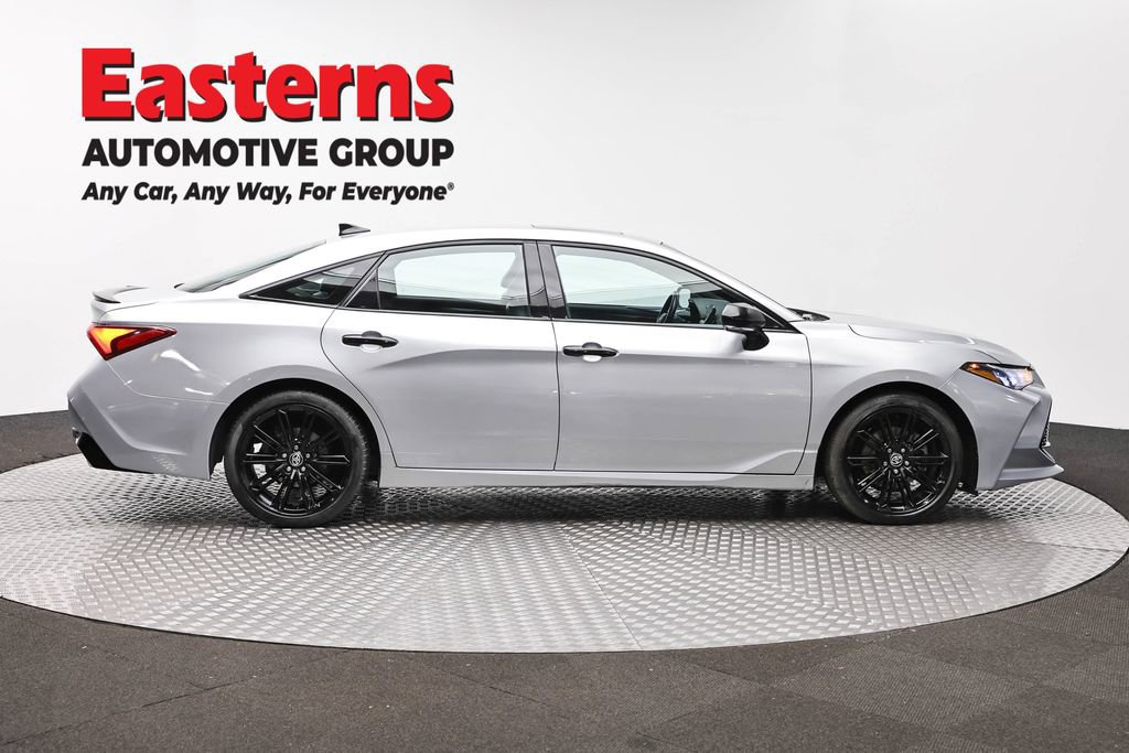 Used 2021 Toyota Avalon XSE FWD image 4